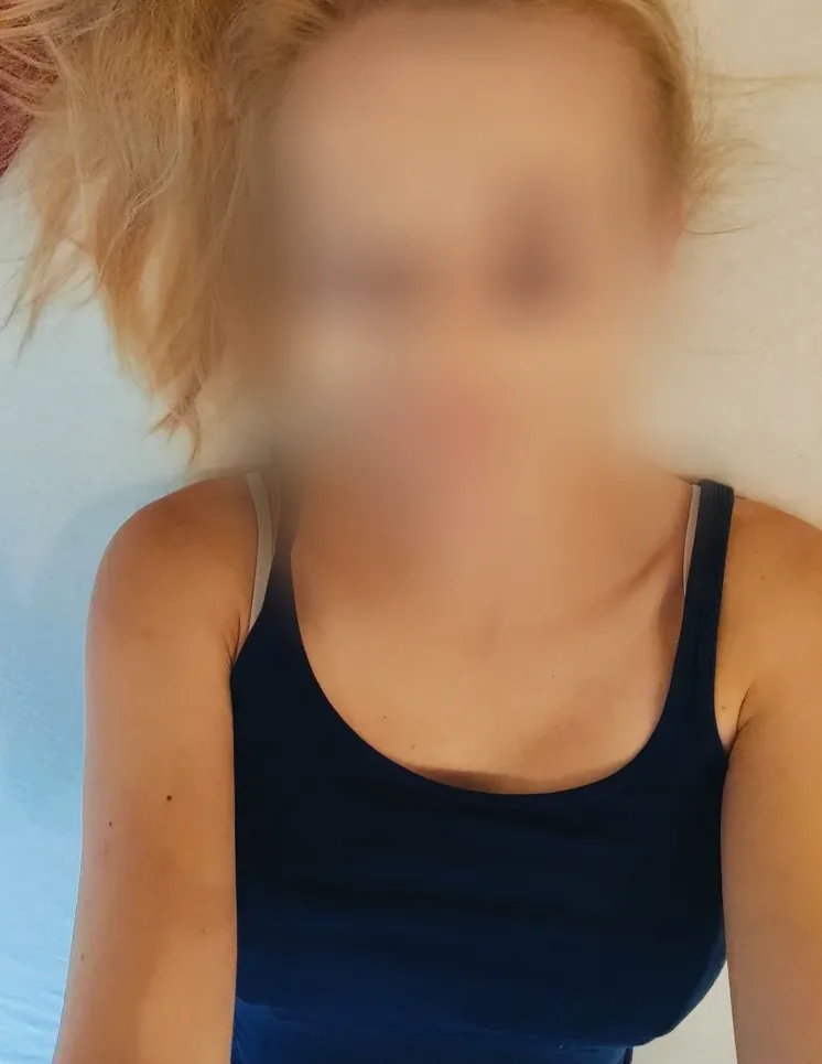 Daniela, 28