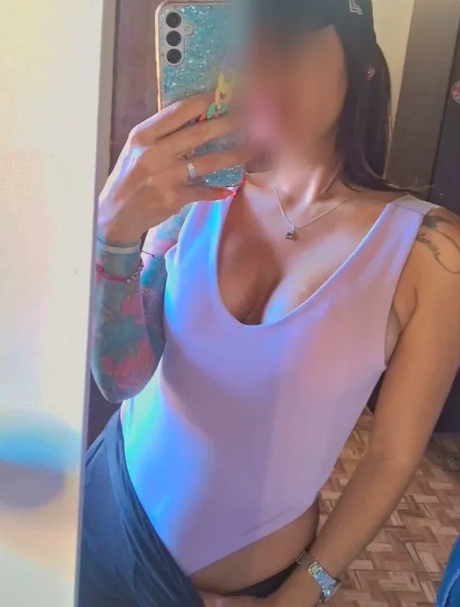 Emily, 37