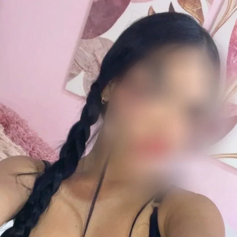 Lucia, 23