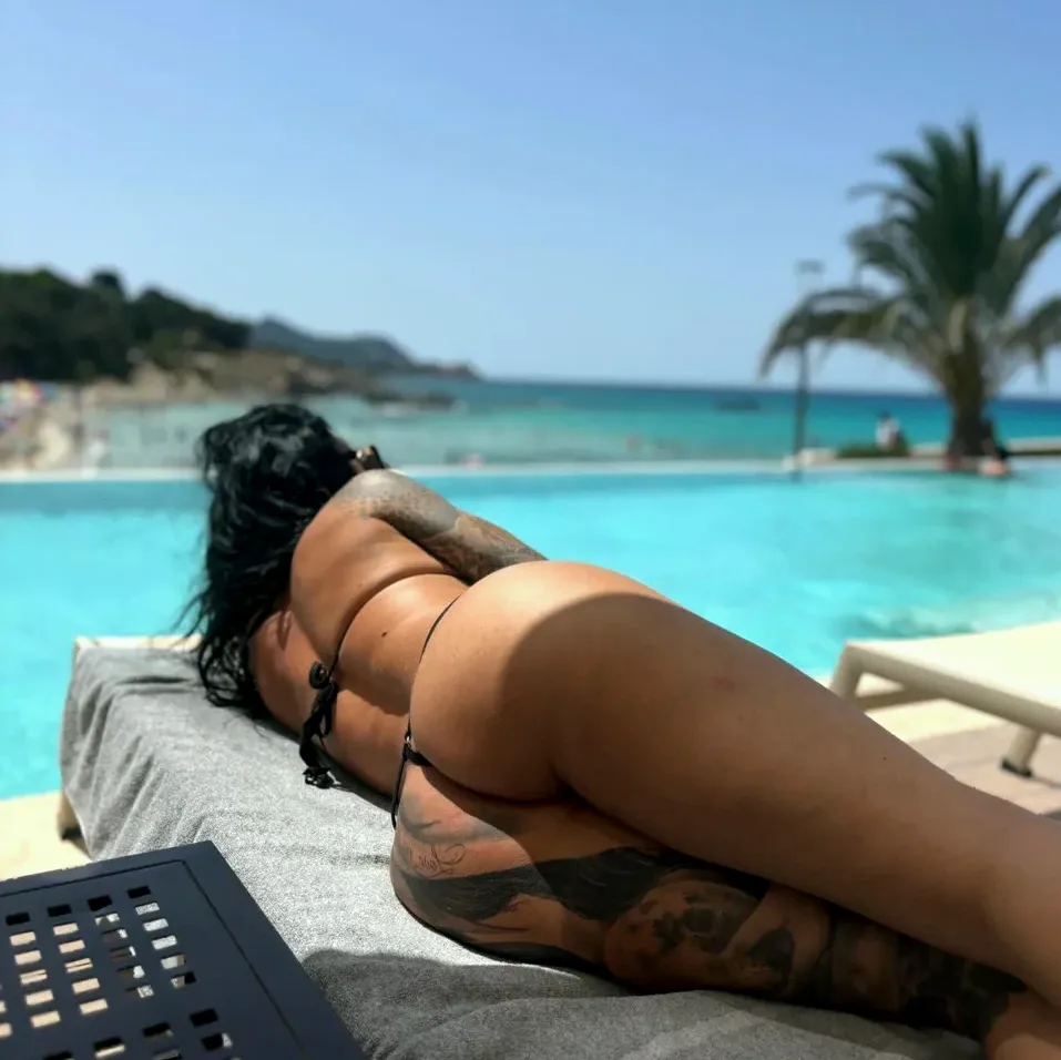 Luisa, 28