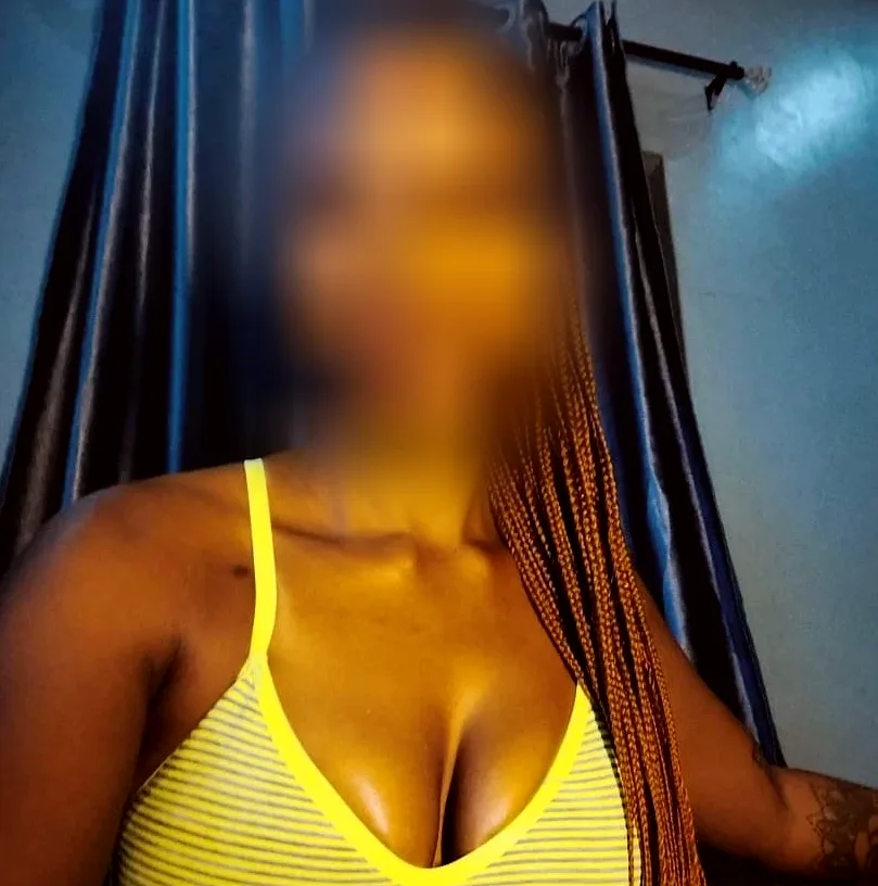Maike, 37